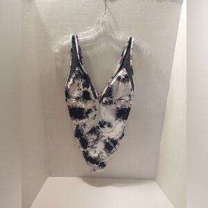 YMI Women Tie Dye One Piece Swimsuit with Gold Rings Size L